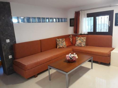 Spacious House 100 Metres From The Beach