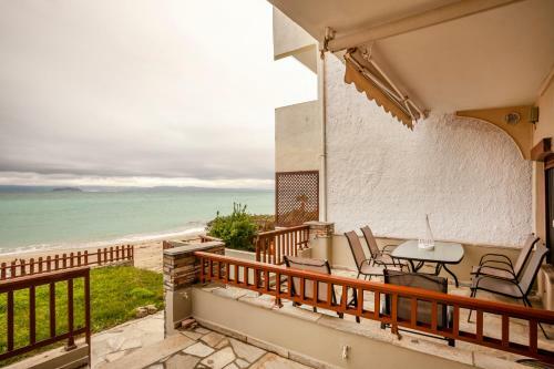 Rafaella Sea View Apartments
