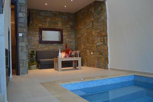Hostal Stone Suites