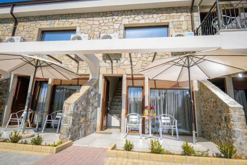 Hostal Stone Suites