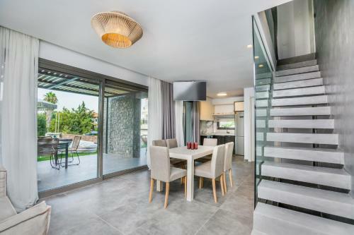 Dionisos Luxury Villas