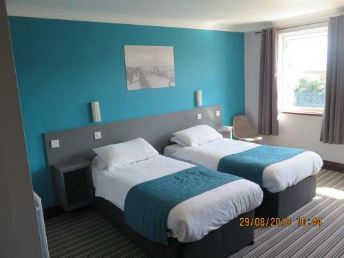 Oyster Fleet Hotel