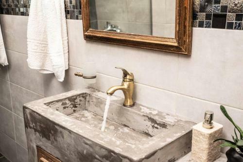 ?cean Blue Apartment In Chania