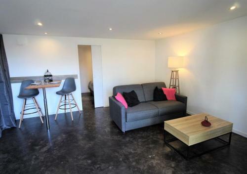 Apartamento G�te Sous Le Marronnier Aux Portes De Lyon