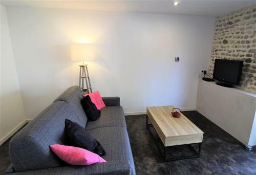 Apartamento G�te Sous Le Marronnier Aux Portes De Lyon