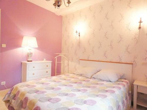 G�te Bascons, 3 Pi�ces, 4 Personnes - Fr-1-360-184