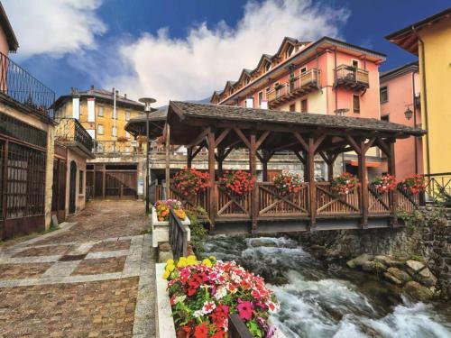 Pleasant Apartment In Magras Di Mal� With Spa