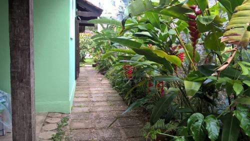 Casa, Quarto Inteiro E Quarto Compartilhado Jur�ia