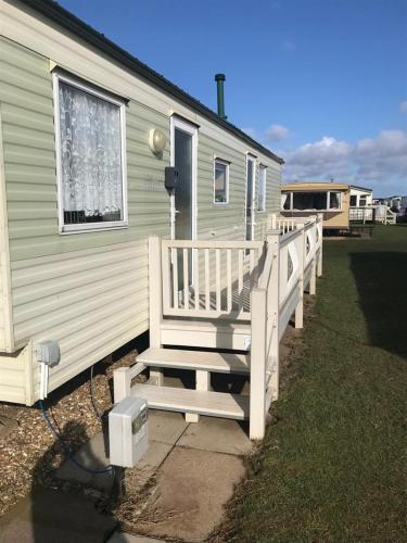 8 Berth Golden Sands (herald)
