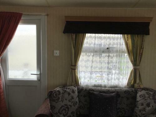 8 Berth On Coral Beach (new Florida)