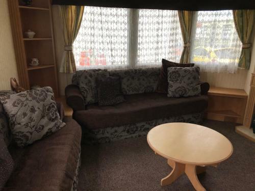 8 Berth On Coral Beach (new Florida)