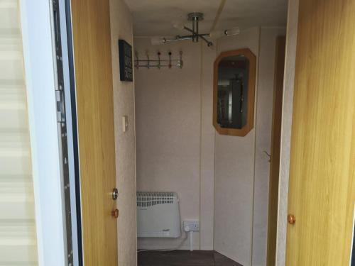 6 Berth On Seaview (fanfare)