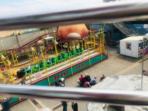 Apartamento 4 Bedrooms Holiday Caravan