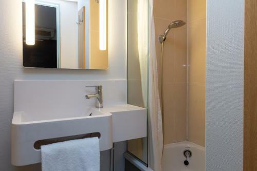 Hotel B&B H�tel Bayonne