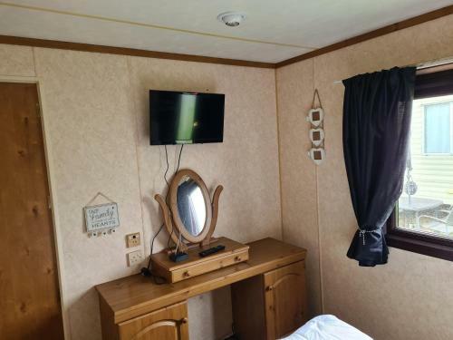 6 Berth On Golden Sands Uk Cottage
