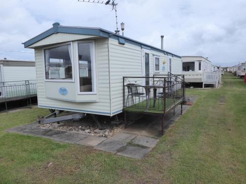 Apartamento Self Contained 2 Bedroom Caravan Next To Beach