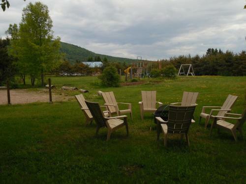Chalets & Appartements Au Chant De La Rivi�re
