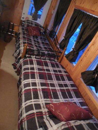 Chalets & Appartements Au Chant De La Rivi�re