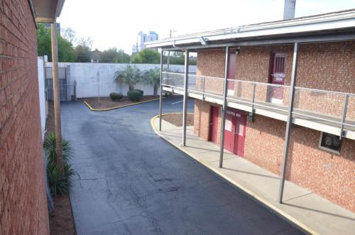 Motel Augusta Budget Inn