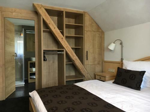 Hostal Pension Und Apartment Haus Angelika