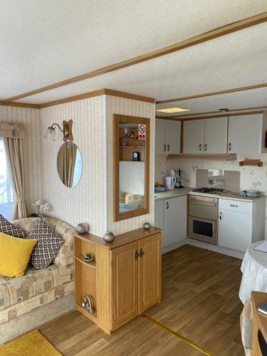 L&g Family Holidays 8 Berth Coral Beach John Max 4 Adults
