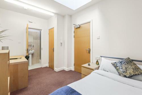 Albergue D19 Sangha Hall