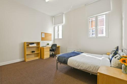 Albergue D19 Sangha Hall