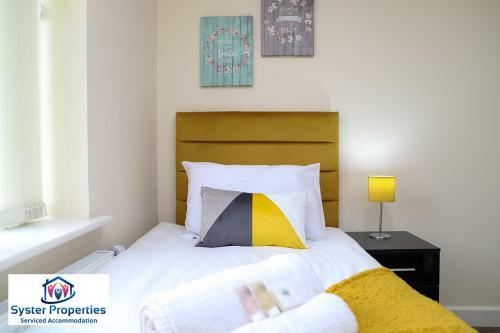 Syster Properties Serviced Accommodation Leicester 5 Bedroom House Glen View