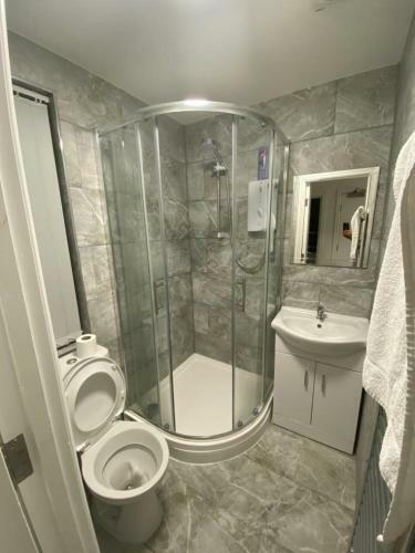 Luxury Lancaster Place Studio Apartments