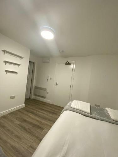 Luxury Lancaster Place Studio Apartments