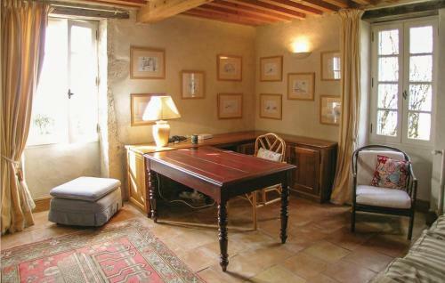Six-bedroom Holiday Home In Beauville