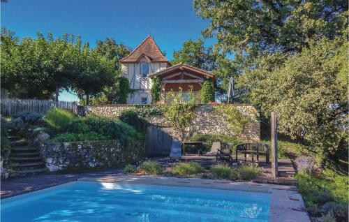 Six-bedroom Holiday Home In Beauville