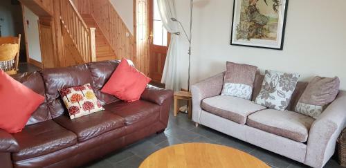 Swallow Cottage - Large Family Cottage With Beautiful Views
