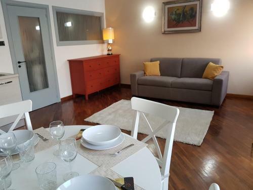 Vesuvio House