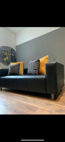 Spacious Shude Hill Apartment With Balcony