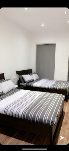 Spacious Shude Hill Apartment With Balcony