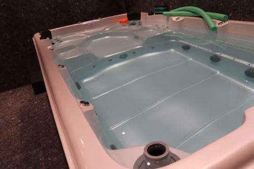 Apartamento J13 - Appartamento Con Spa Privata