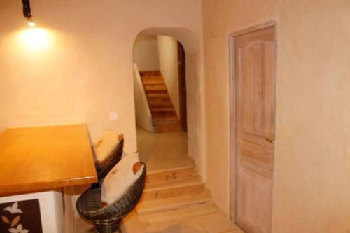 Maison D'une Chambre Avec Spa Et Jardin Clos A Bellechaume