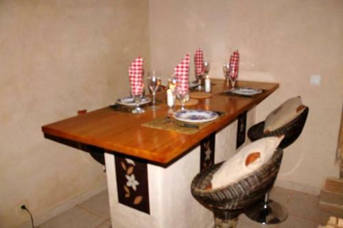 Maison D'une Chambre Avec Spa Et Jardin Clos A Bellechaume