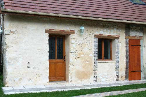 Maison D'une Chambre Avec Spa Et Jardin Clos A Bellechaume