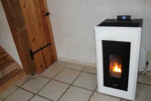 Maison D'une Chambre Avec Spa Et Jardin Clos A Bellechaume