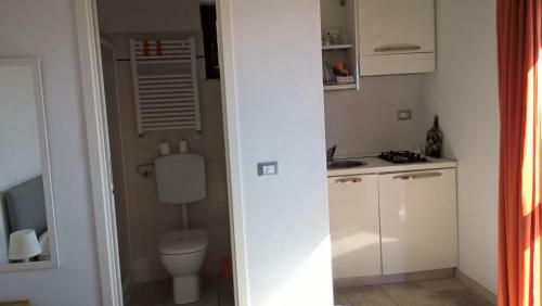 Apartamento Monolocale Con Angolo Cottura E Terrazza