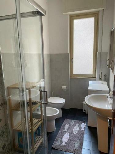 Apartamento Su E Gi� Levante