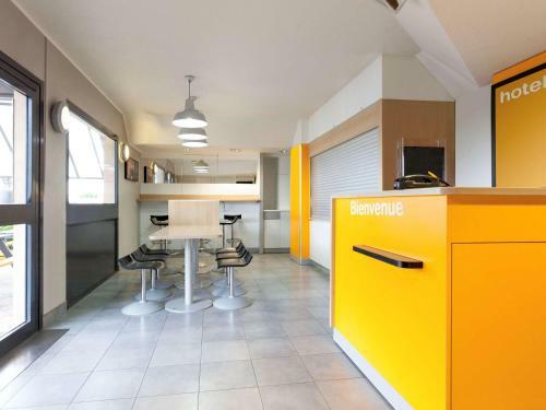 Hotelf1 Besancon Ouest Micropolis -
