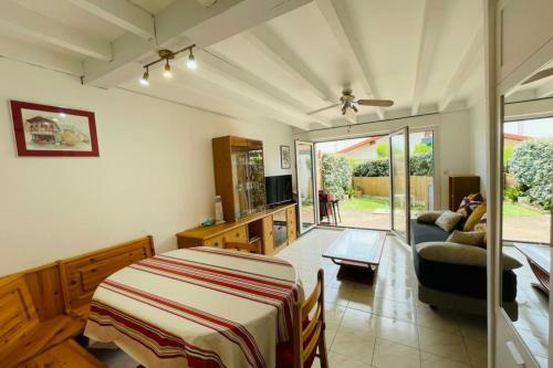 Beautiful House With Garden And Parking