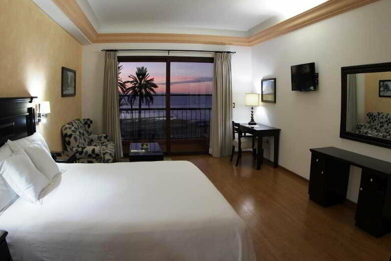 Hotel La Posada & Beach Club