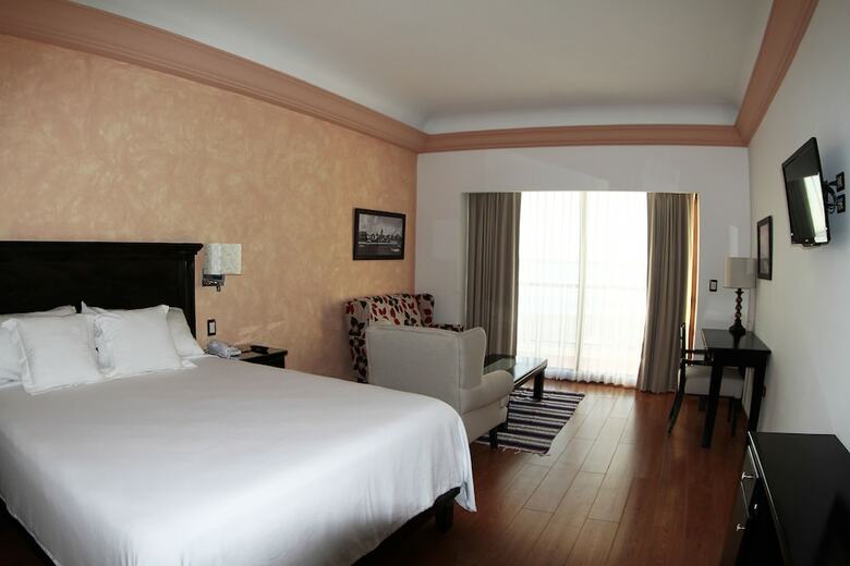 Hotel La Posada & Beach Club