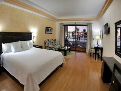 Hotel La Posada & Beach Club