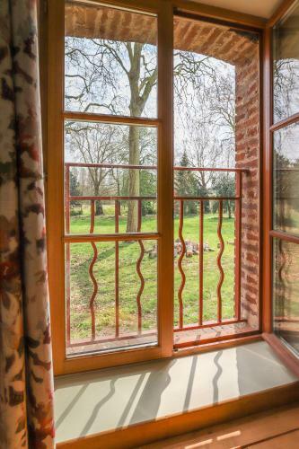 Hostal Domaine De Penthi�vre