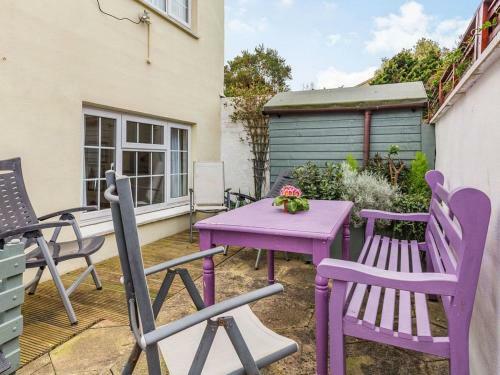 Ebb Tide Cottage